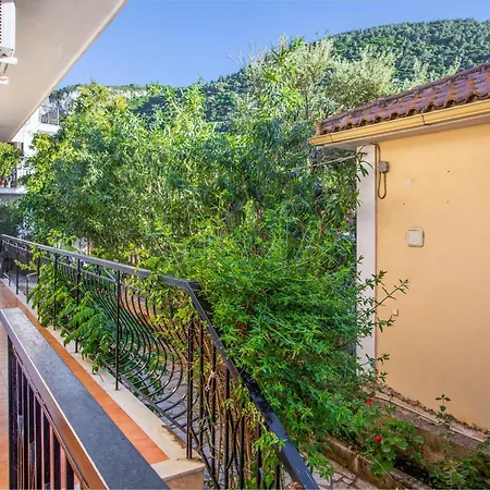 Apartment Castellos Bellos 3